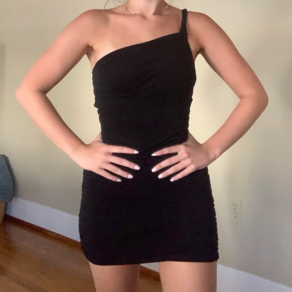 BCBG | Black One Shoulder Dress